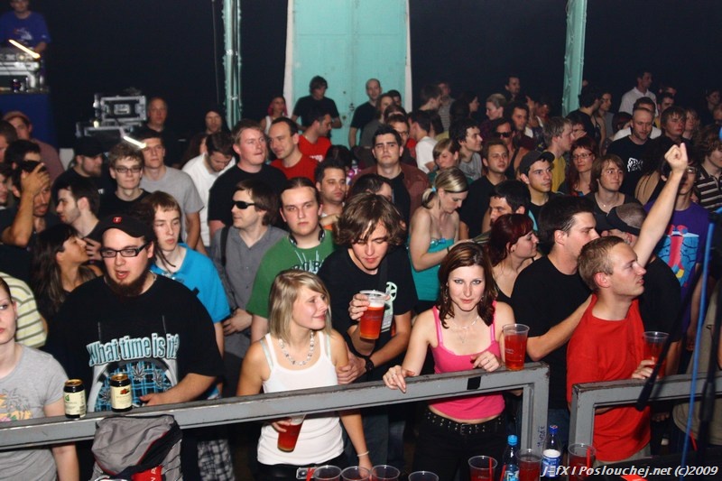 TAKE CONTROL (SHADOWBOX 10TH ANNIVERSARY) - Pátek 22. 5. 2009